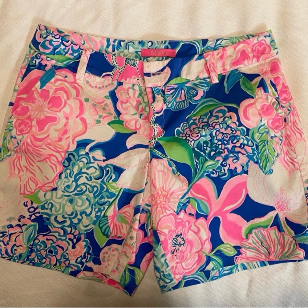Lilly Pulitzer Vibrant Floral Women's Shorts
